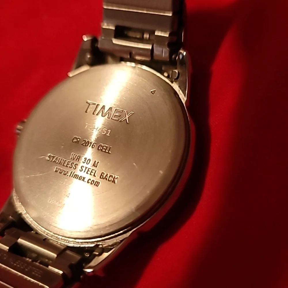 Vintage Timex Indiglo White Silver‎ Band Stainless Steel Easy Reader Date
